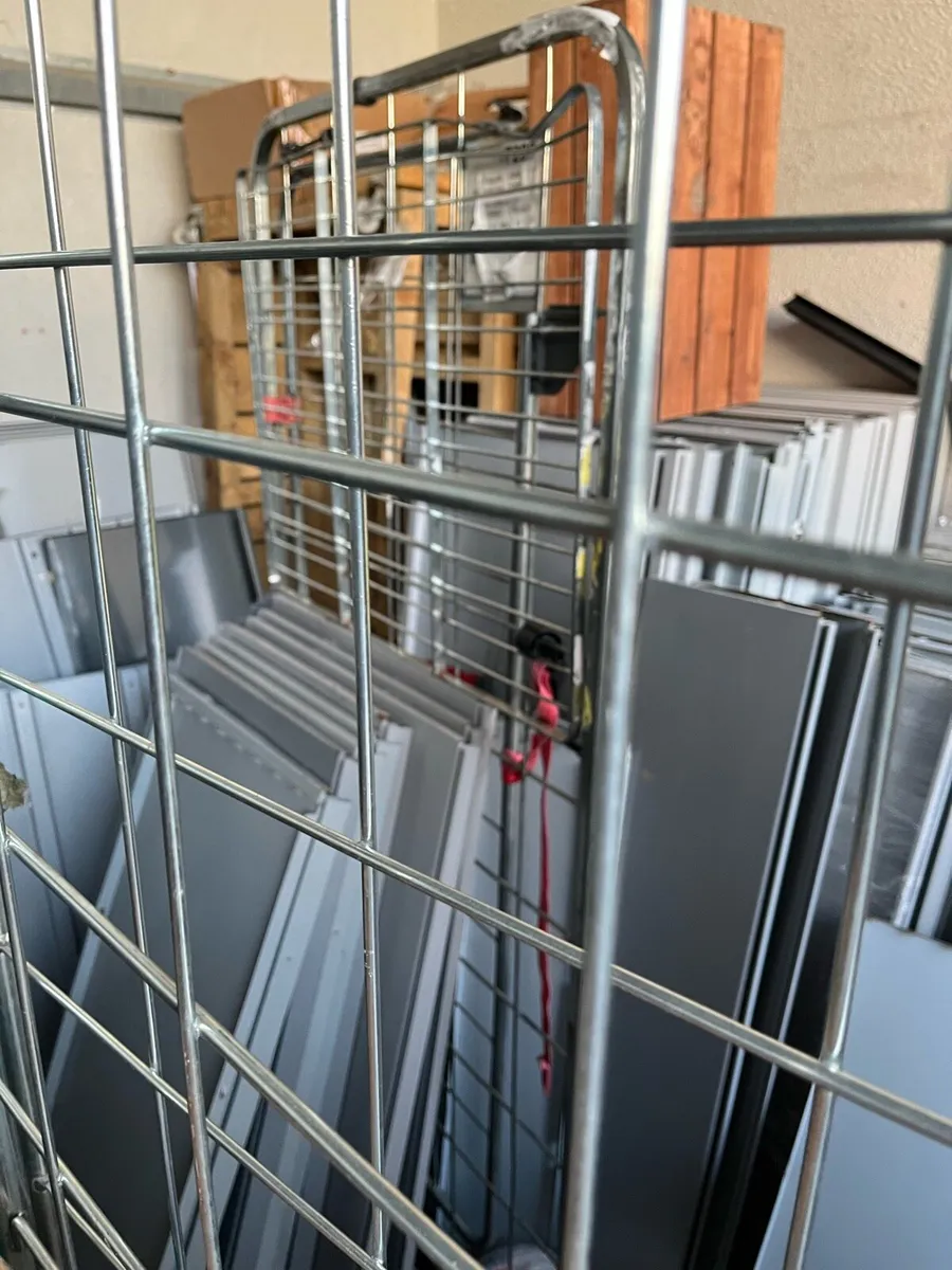 Scrap metal / wood - Image 3