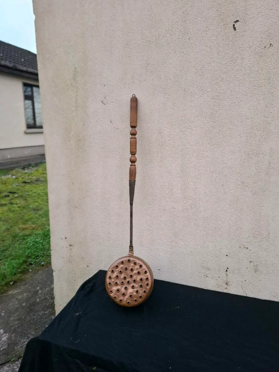 Old copper bed warmer - Image 1
