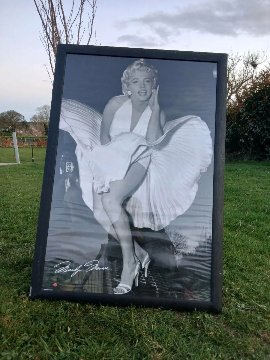 Framed B & W Marilyn Monroe Picture - Image 1