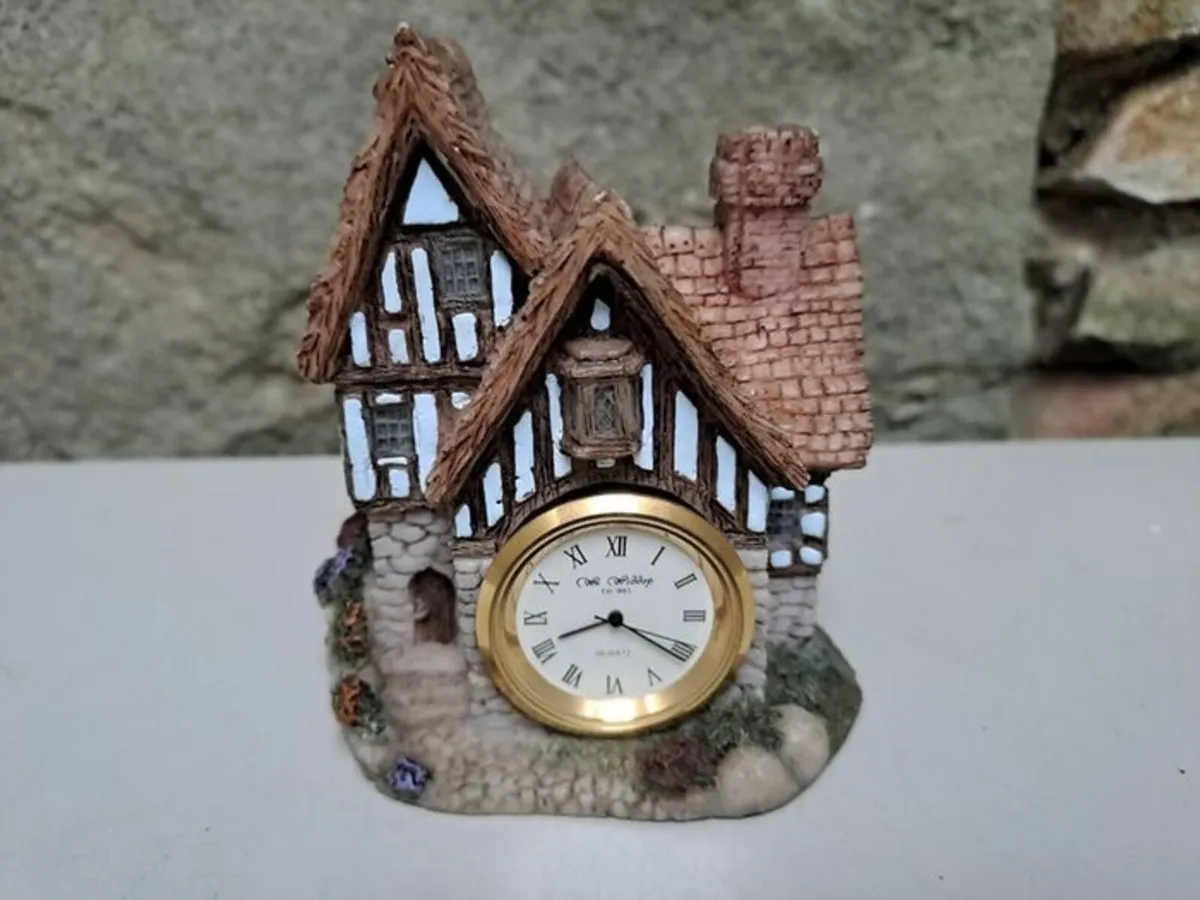 W Widdop Clock tudor house - Image 1