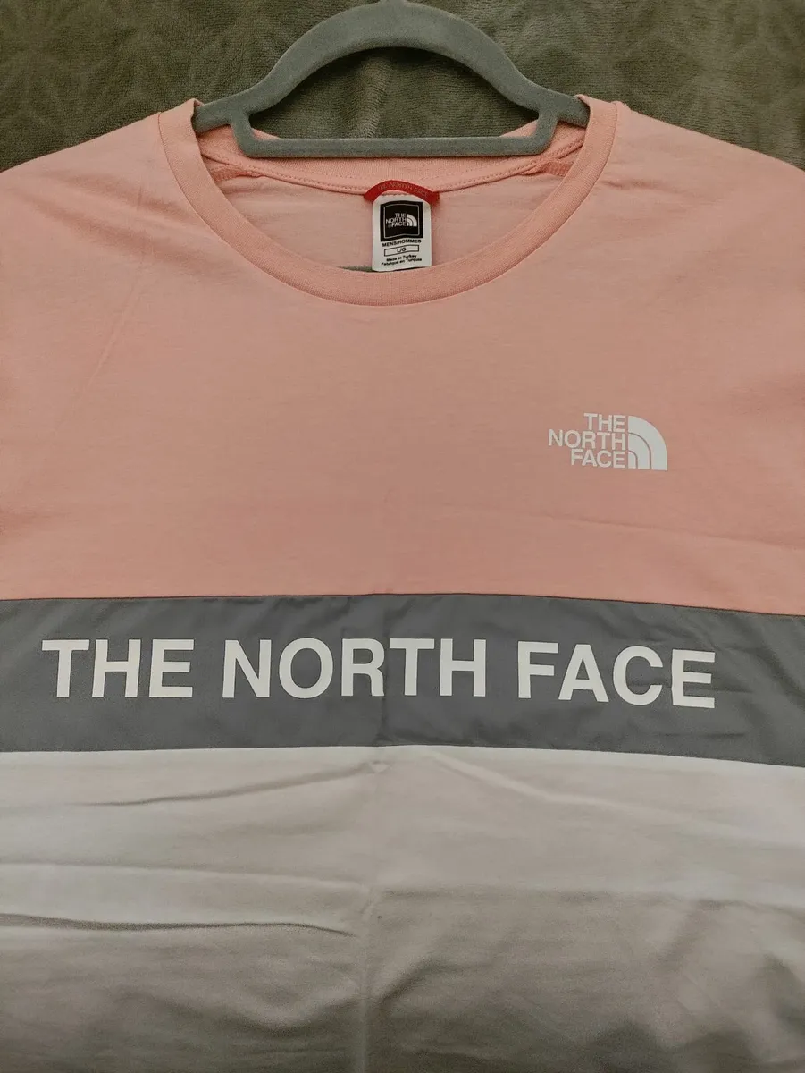 The North Face T shirt L New - Image 4