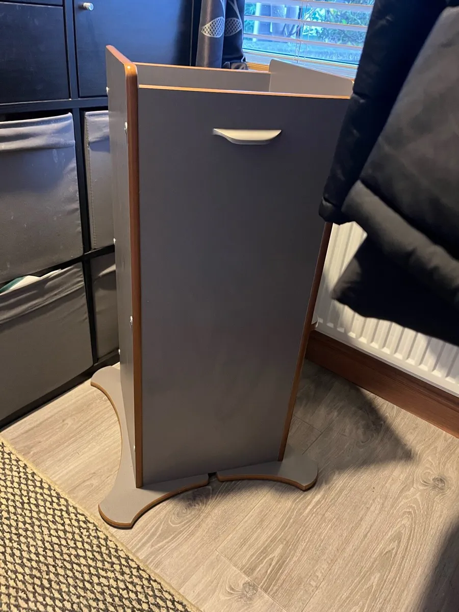 Little helper tower - Image 1