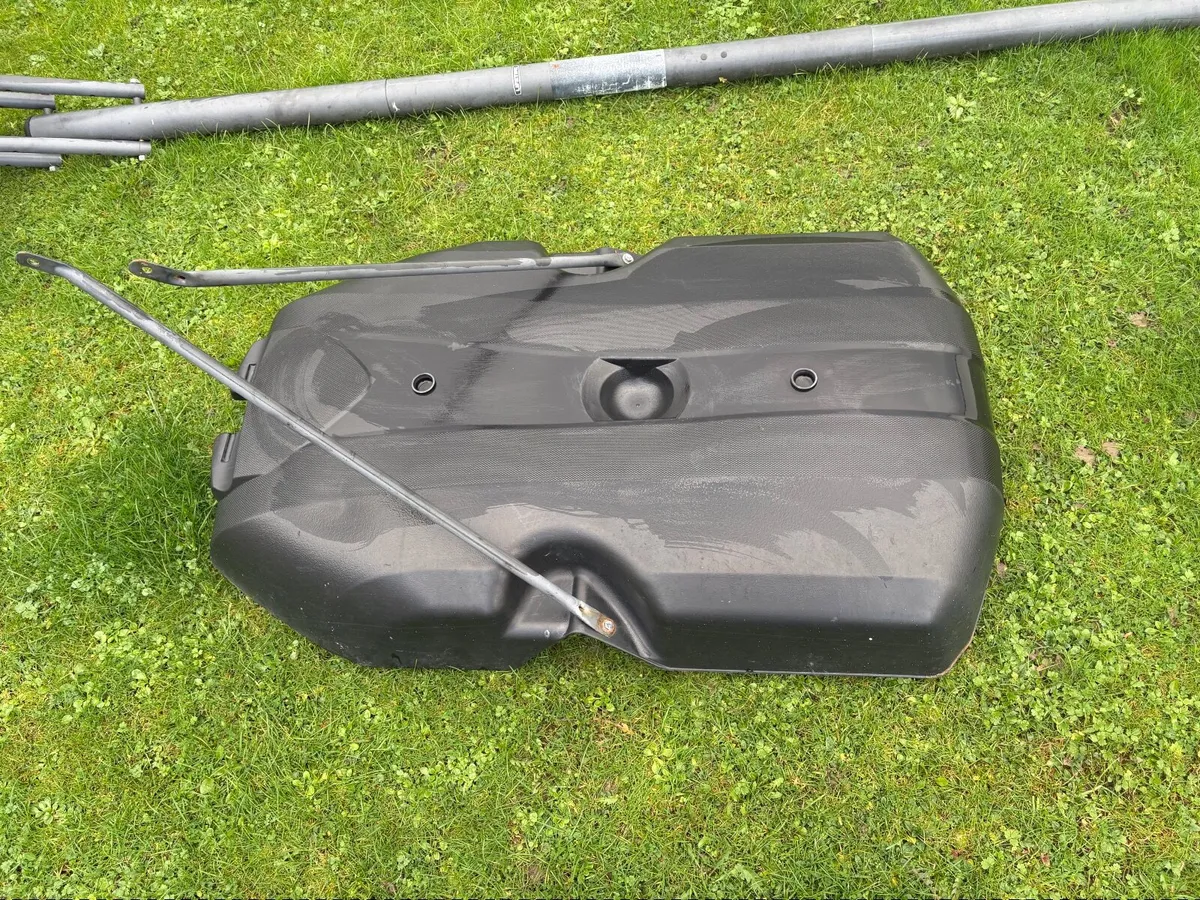 Lifetime Adjustable Basketball Hoop - Image 4