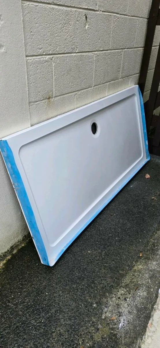 Shower tray - Image 1