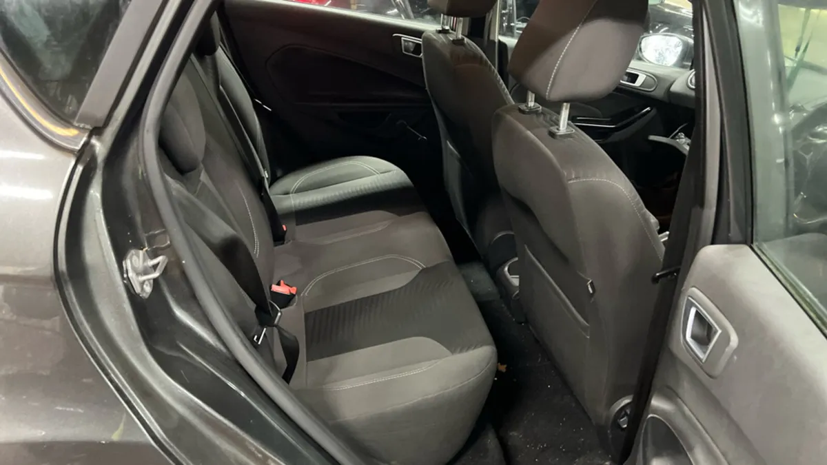 Ford Fiesta 2015 1.0 Petrol ZETEC - Image 4