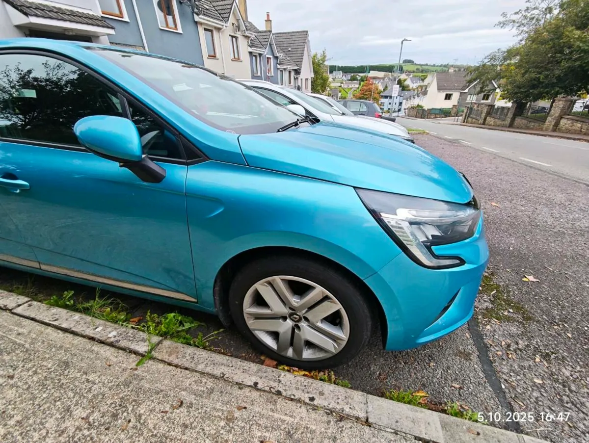 Renault Clio - Image 3