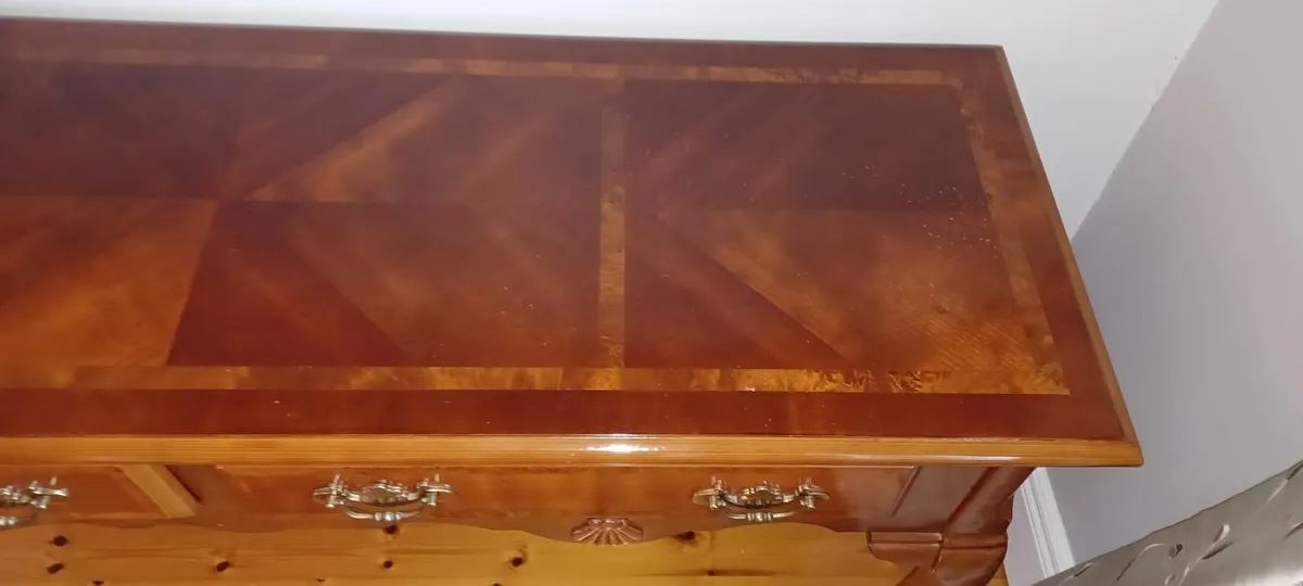 ORNATE 2 DRAWER SIDE TABLE - Image 4