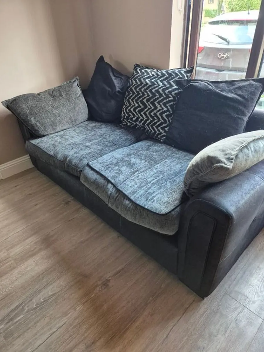 Three and four seater couches - Image 2