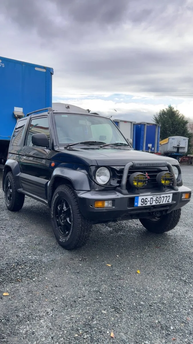 Mitsubishi Pajero Junior - Image 3