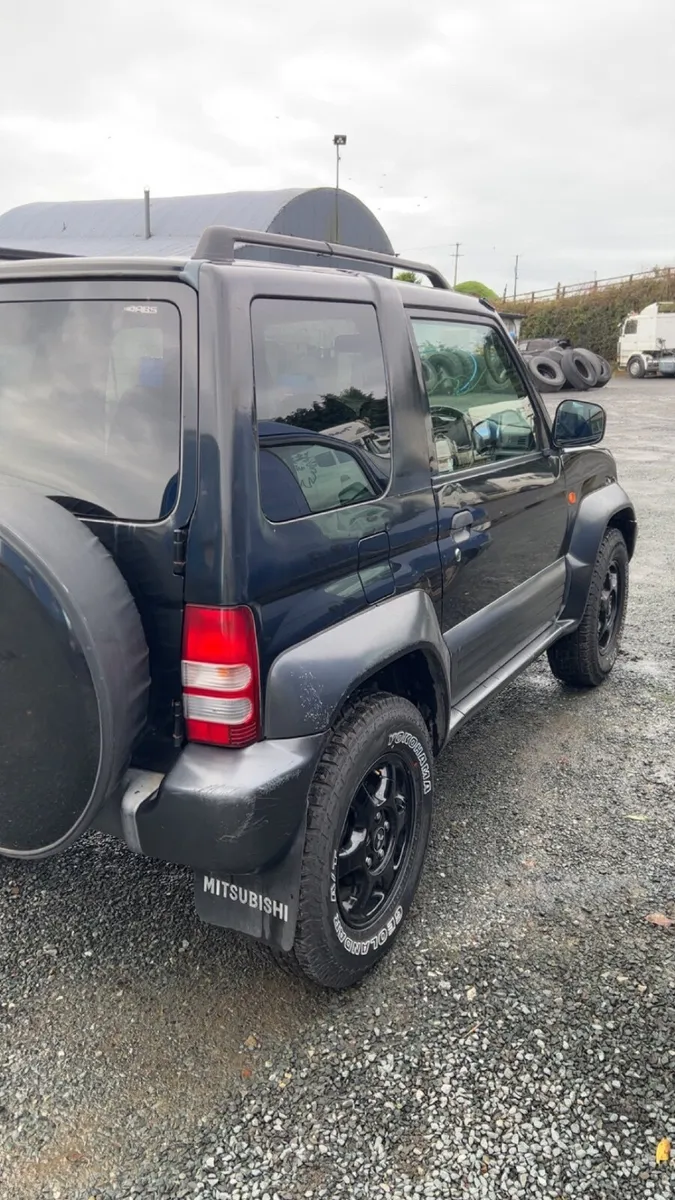 Mitsubishi Pajero Junior - Image 4