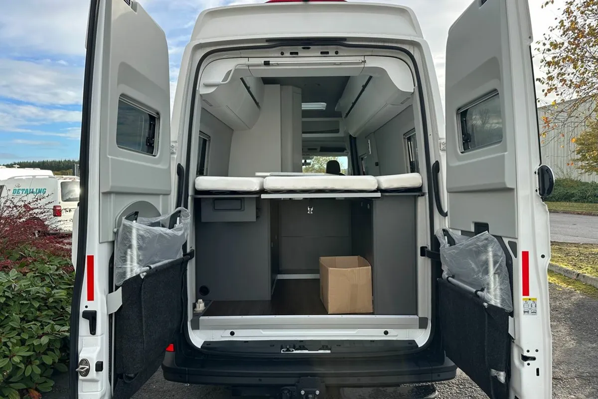 VW Grand California 680 2022 Automatic - Image 4