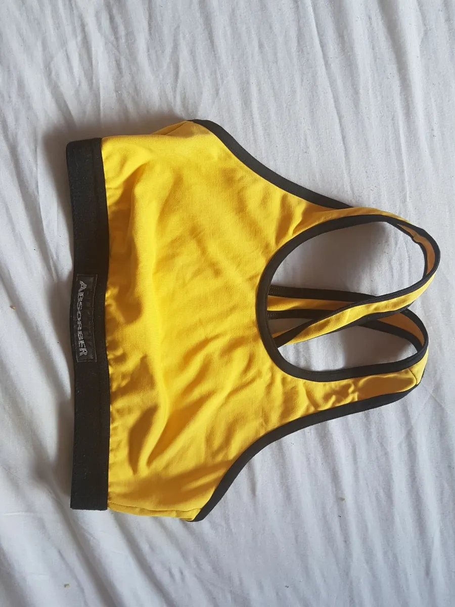 SHOCK ABSORBER sport top size xs 6 worn once yello - Image 1