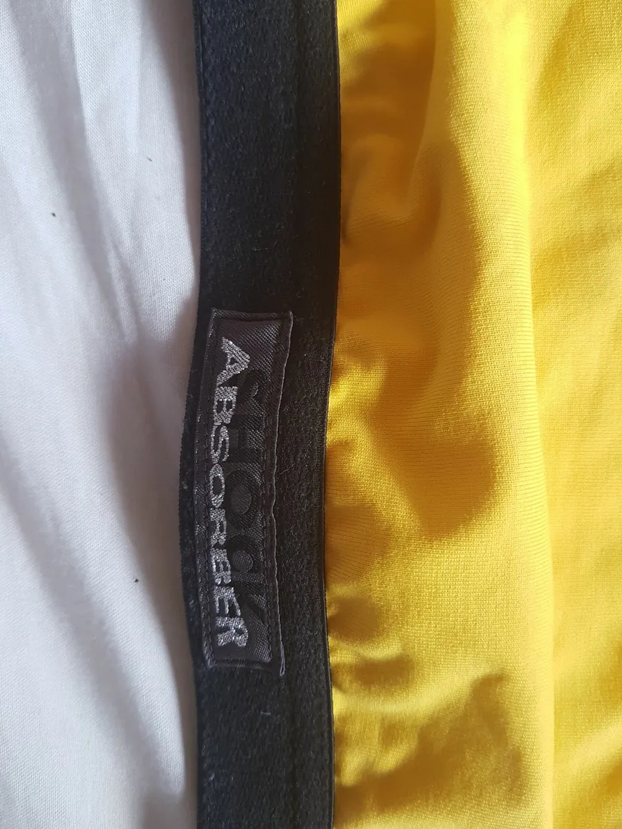 SHOCK ABSORBER sport top size xs 6 worn once yello - Image 2