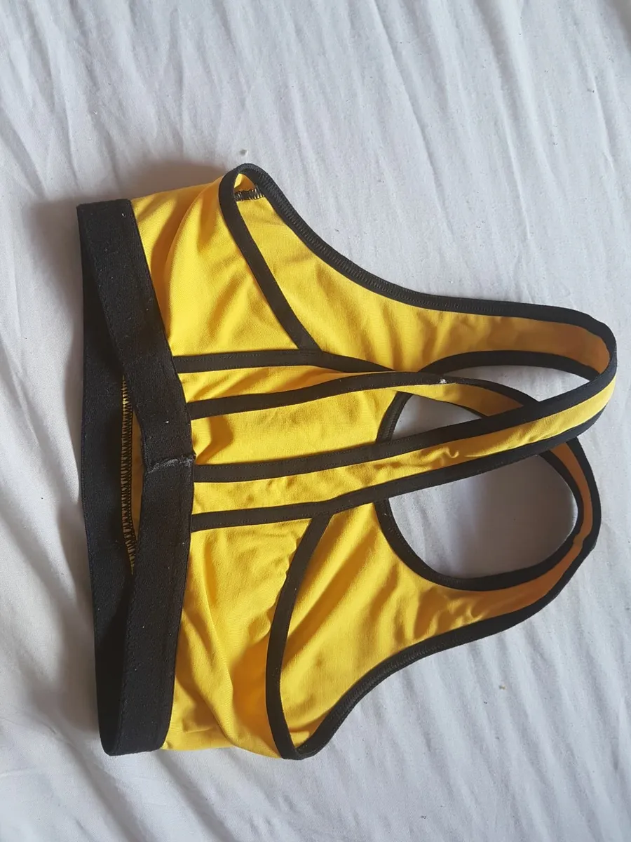SHOCK ABSORBER sport top size xs 6 worn once yello - Image 3