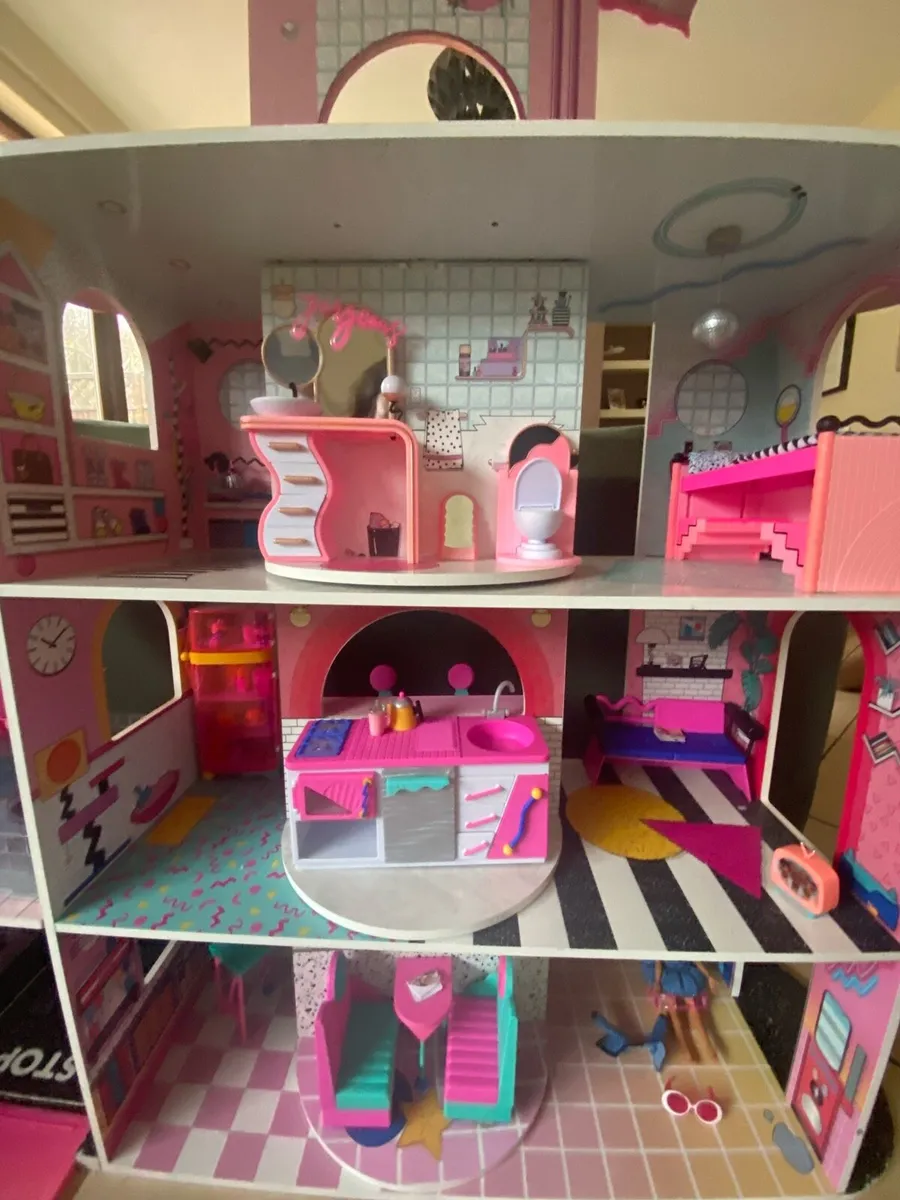 LOL DOLLHOUSE - Image 2