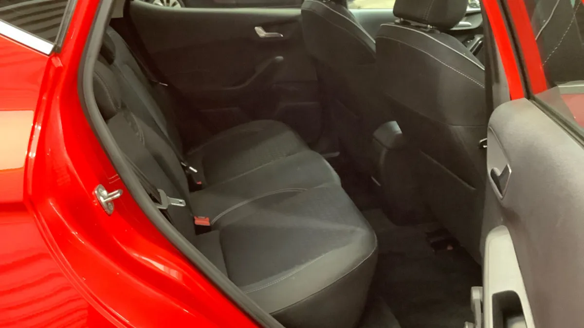 2018 Ford Fiesta TITANIUM 1.0 Petrol - Image 4