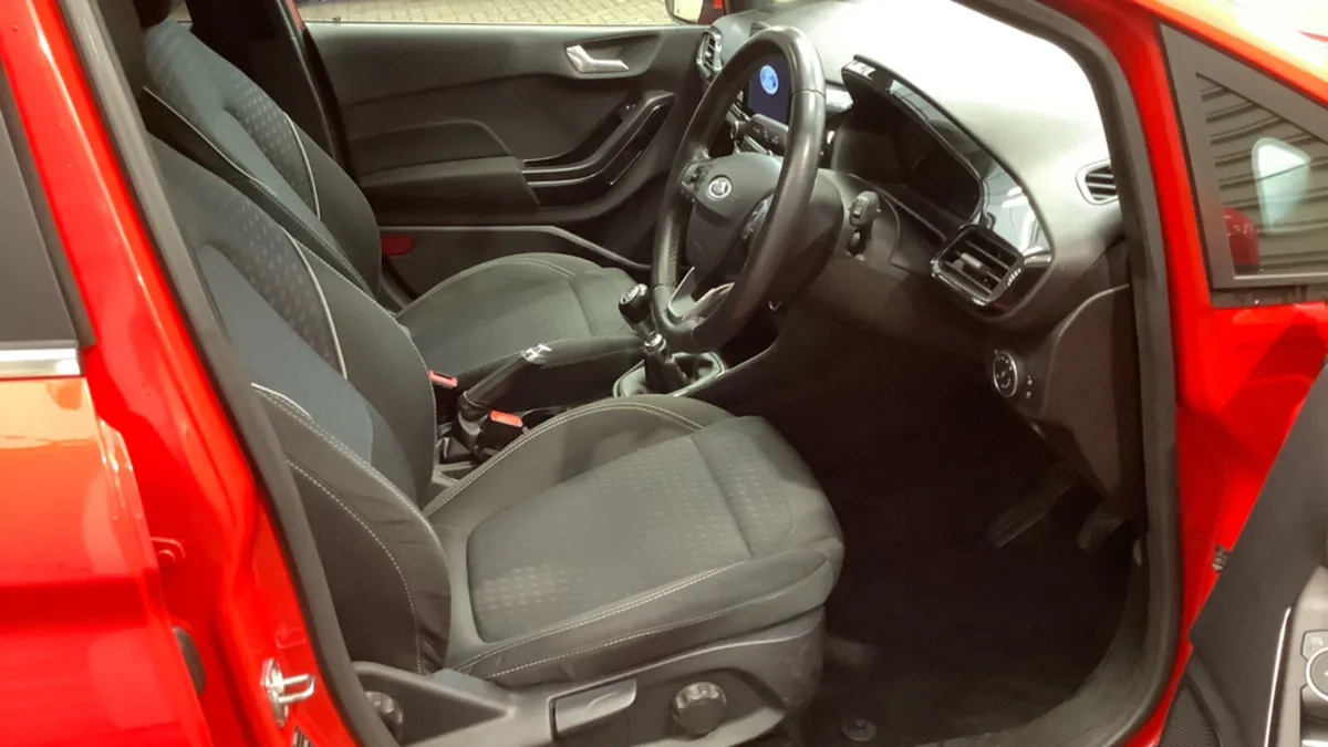 2018 Ford Fiesta TITANIUM 1.0 Petrol - Image 3