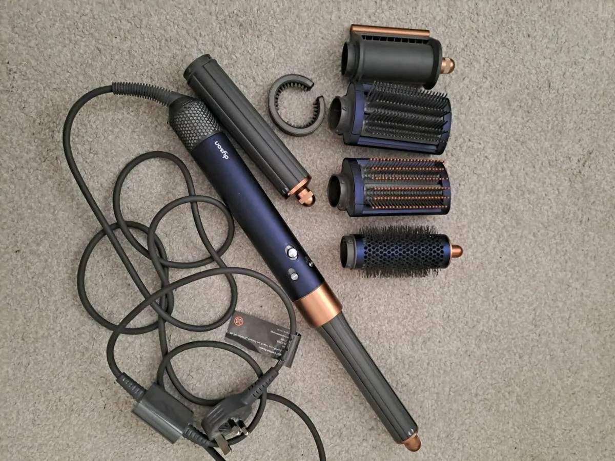Dyson Air Wrap Multi Styler - Image 3