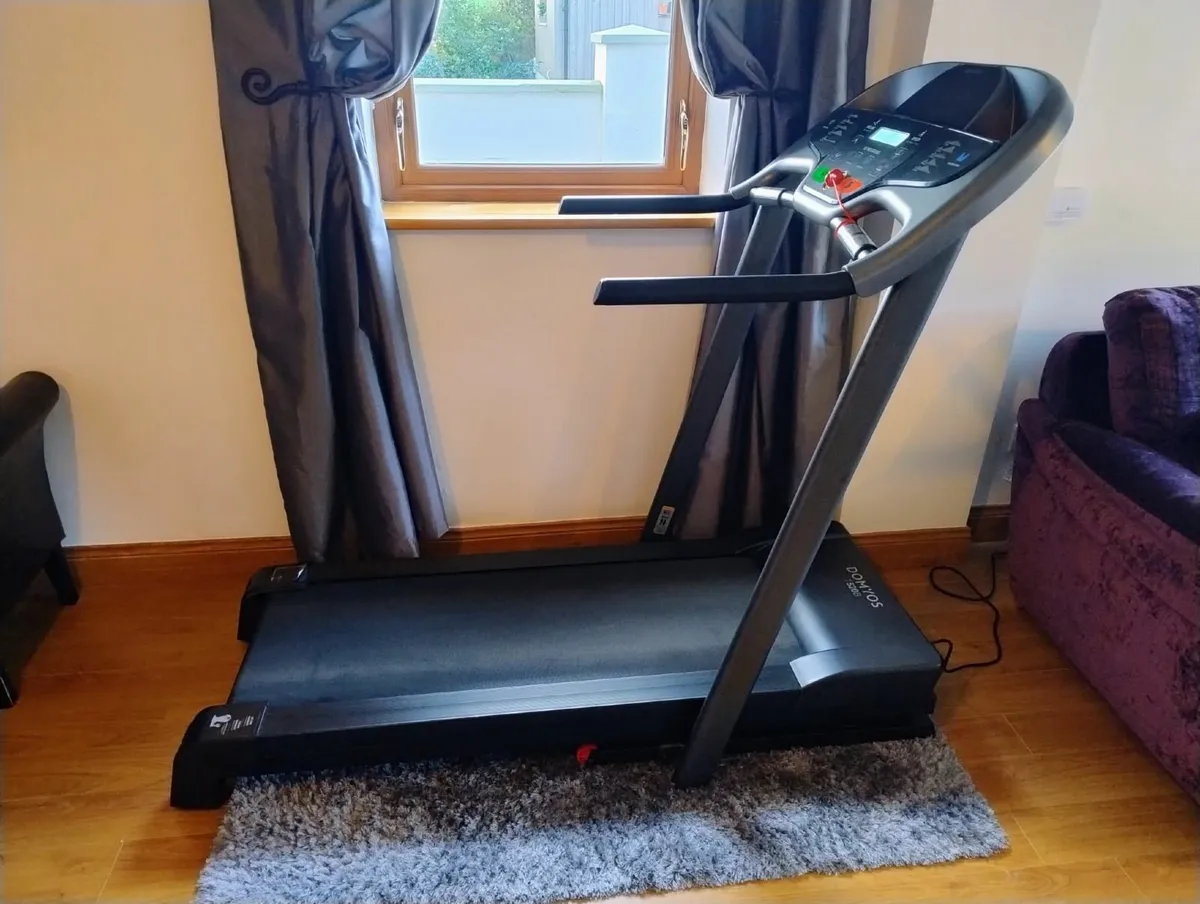Folding Treadmill T520B Domyos - Image 1
