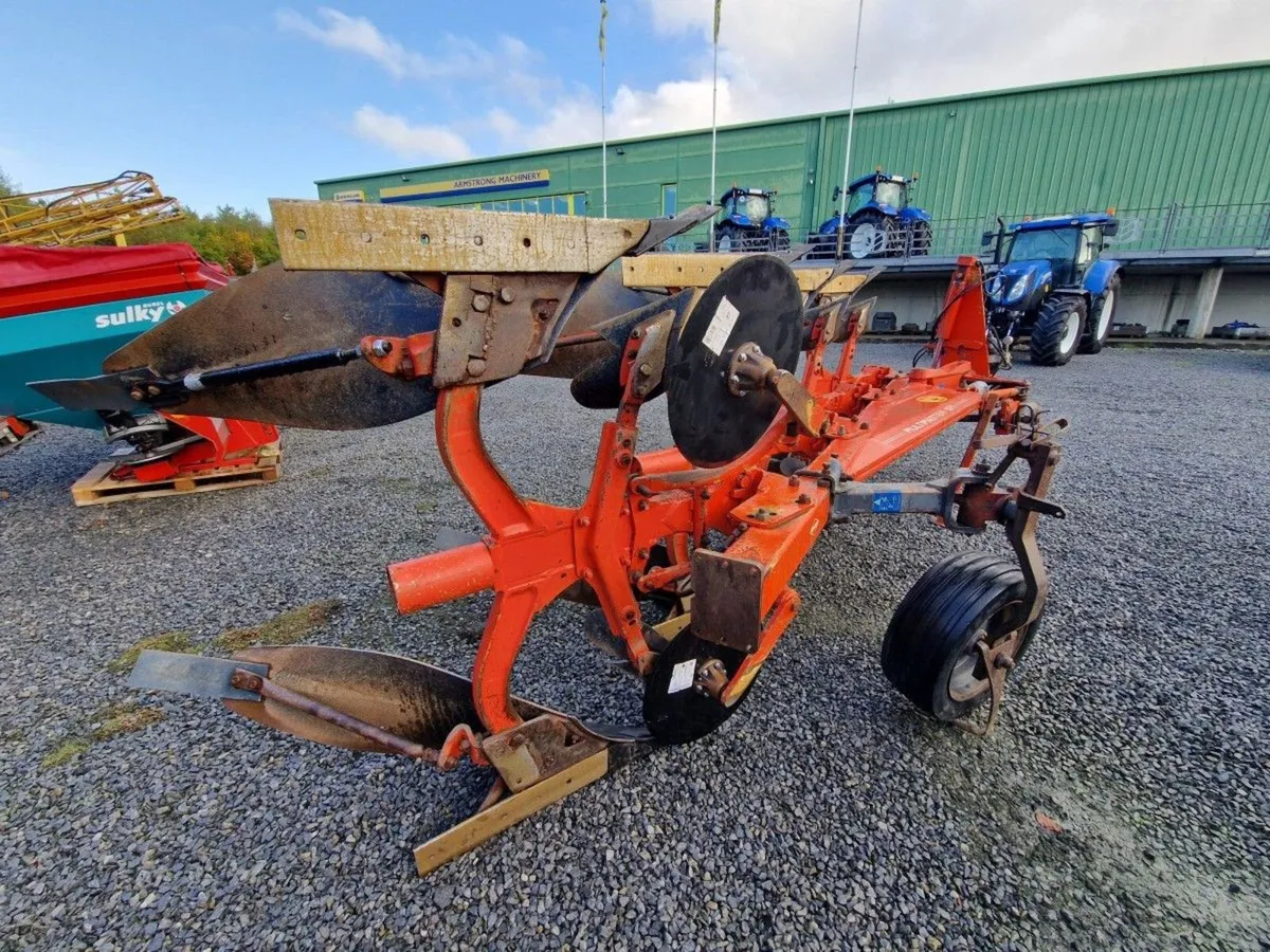 KUHN MULTI MASTER 112 4 FURROW PLOUGH - Image 2