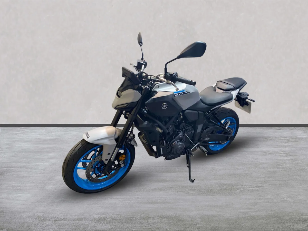 YAMAHA MT -07 ABS , (25MY) with low miles - Image 4