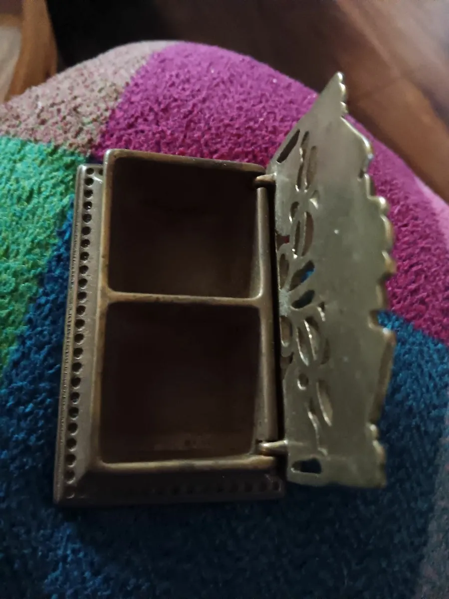 Vintage brass stamp holder - Image 3