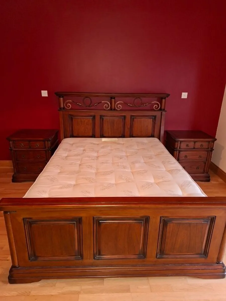Bedroom furniture for Sale - Image 1