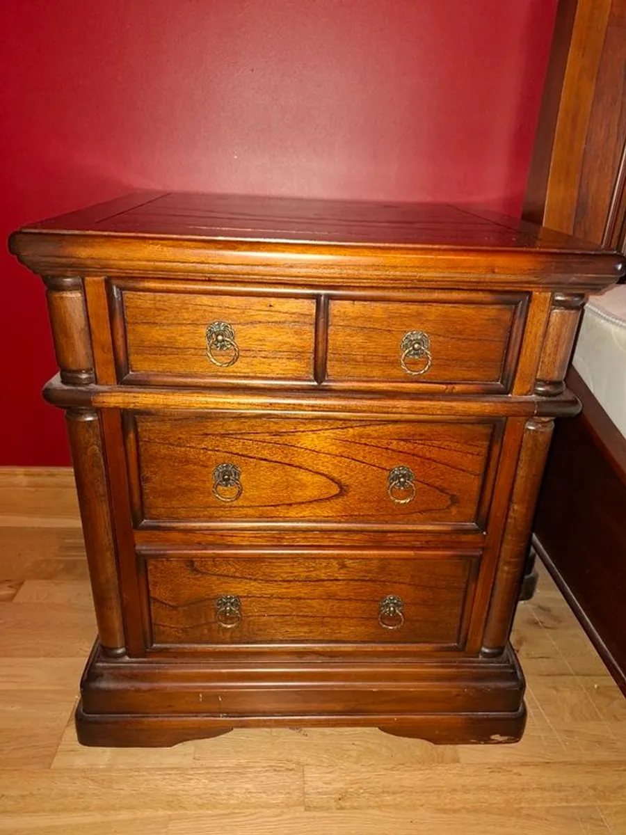 Bedroom furniture for Sale - Image 3