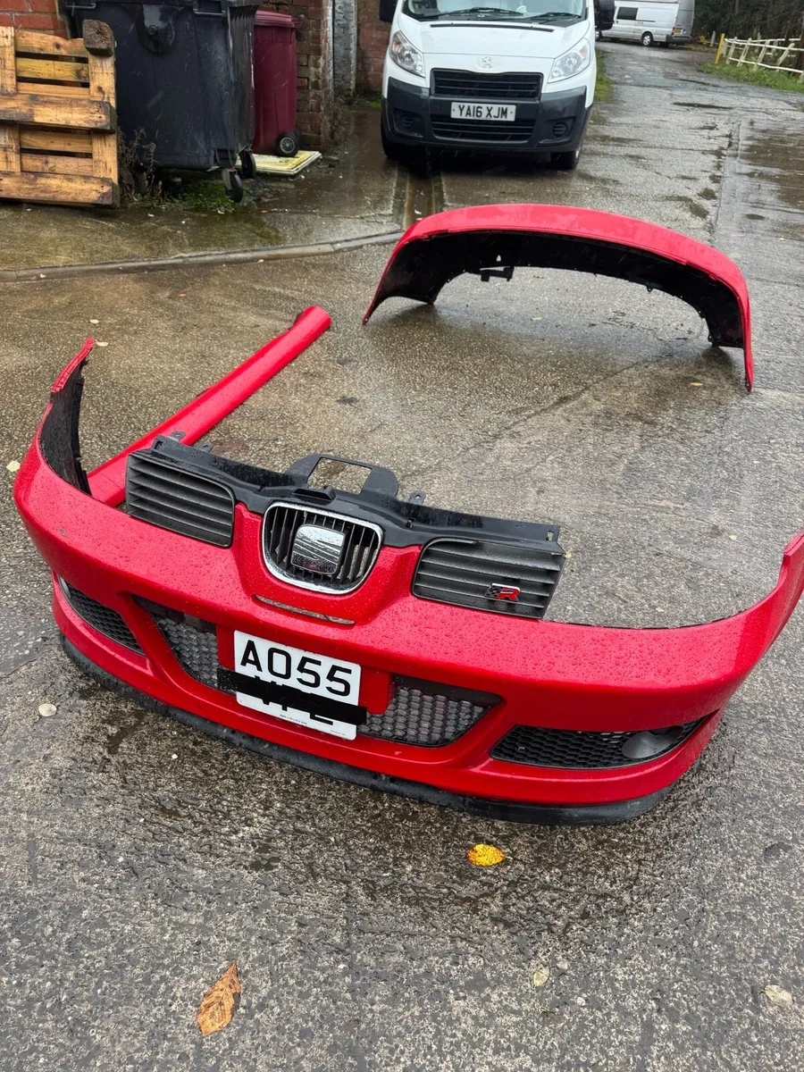 Mk1 seat Leon Cupra r bumpers skirts red kit - Image 1