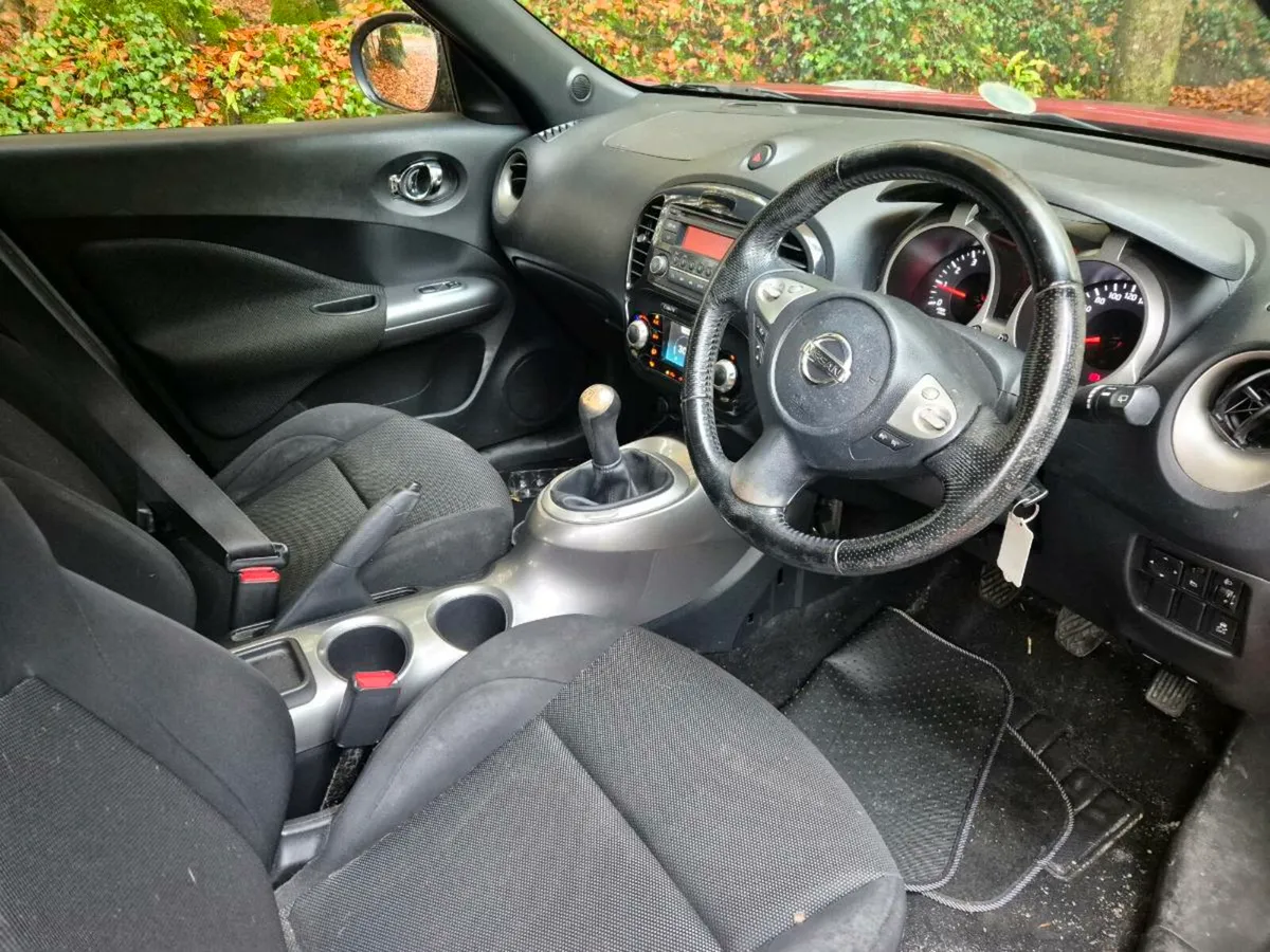 11 Nissan Juke SV - Image 4