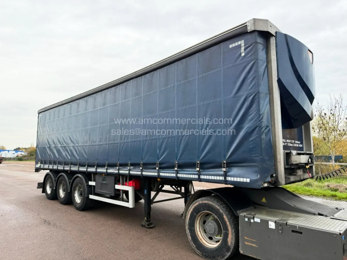 2019 TIGER PILLARLESS CURTAINSIDE TRAILER - Image 1
