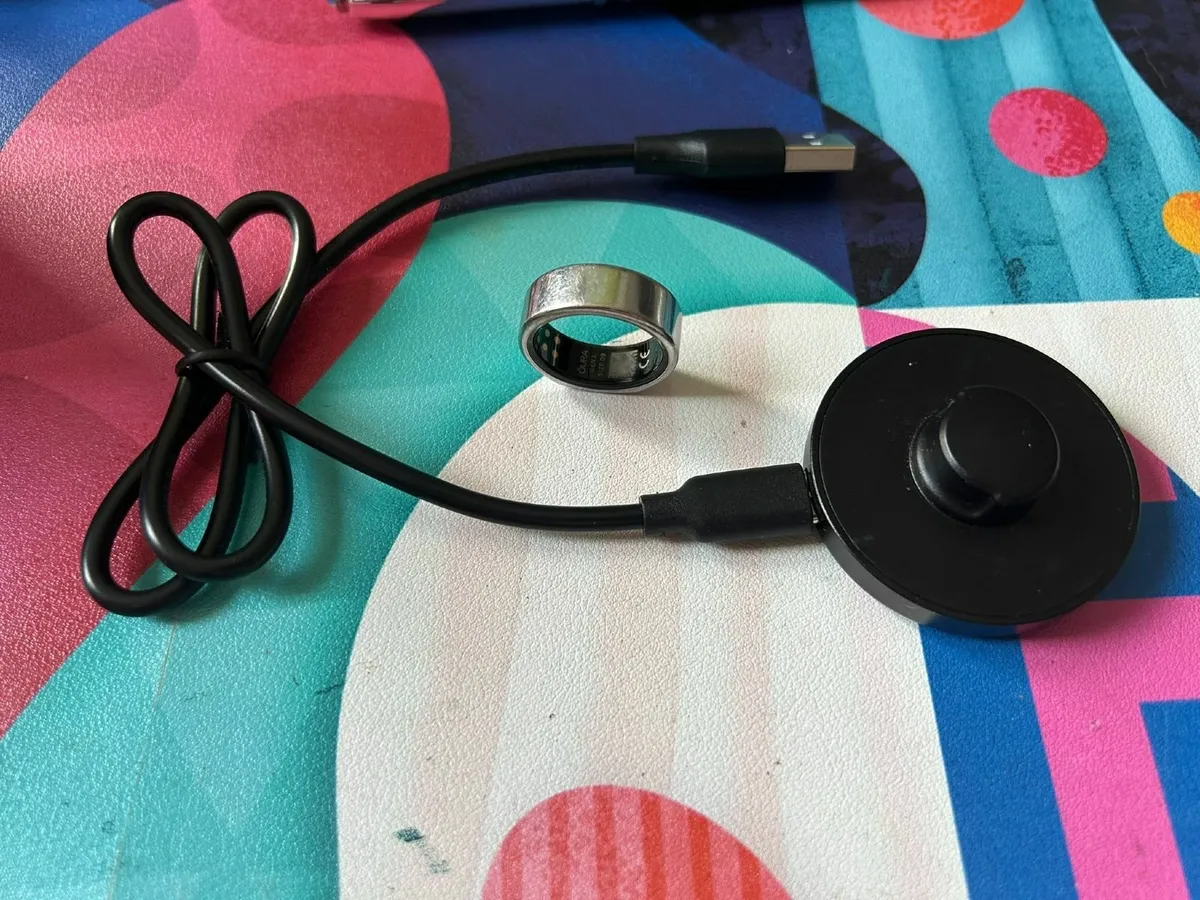 Oura Ring Gen3 Heritate Smart Ring - Image 1