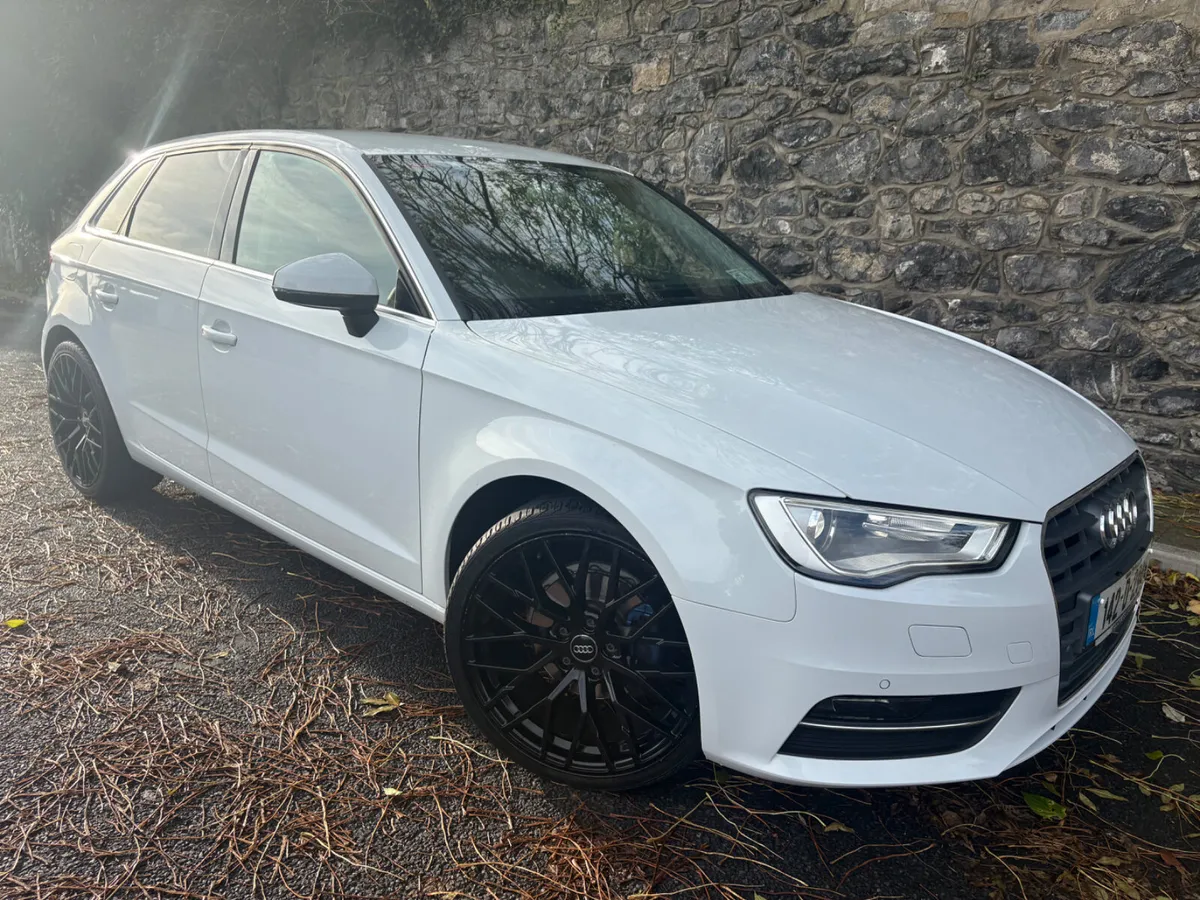 Audi A3 2014 AUTO S-LINE - Image 4