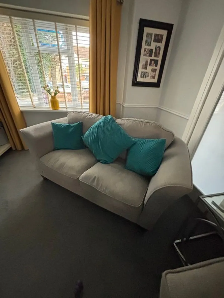 Sofa - Image 3