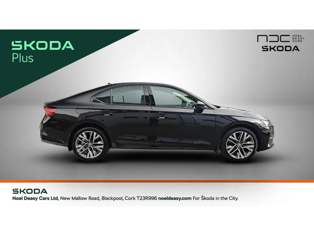 Skoda Octavia SELECTION BOX- ULTIMATE SPEC LIST 1. - Image 3