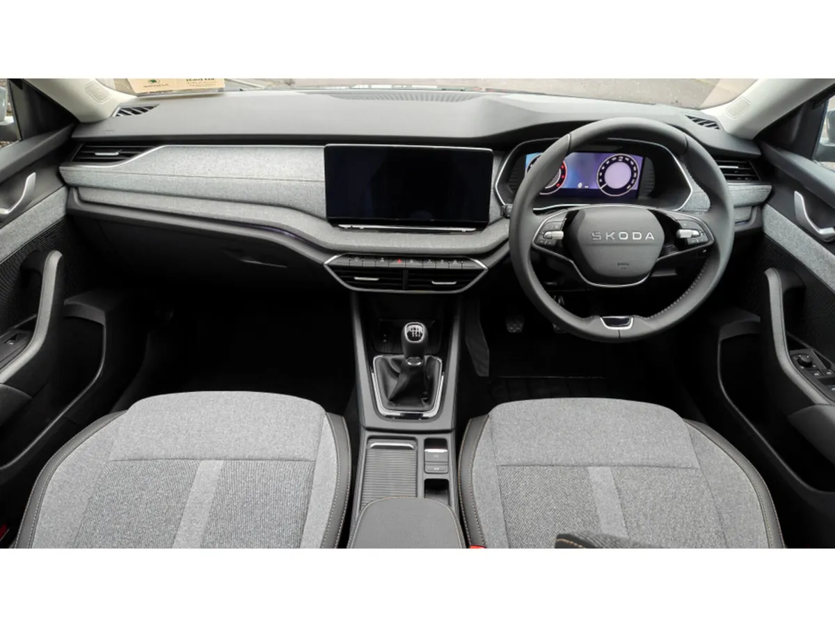 Skoda Octavia SELECTION PLUS 2.0 TDI 115 BHP- FULL - Image 2