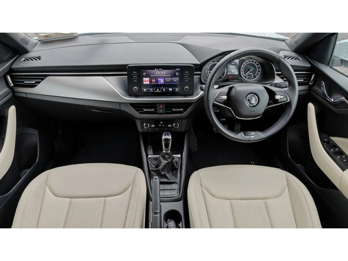 Skoda Kamiq STYLE 1.0 TSI 110HP DSG- BEIGE LEATHER - Image 2