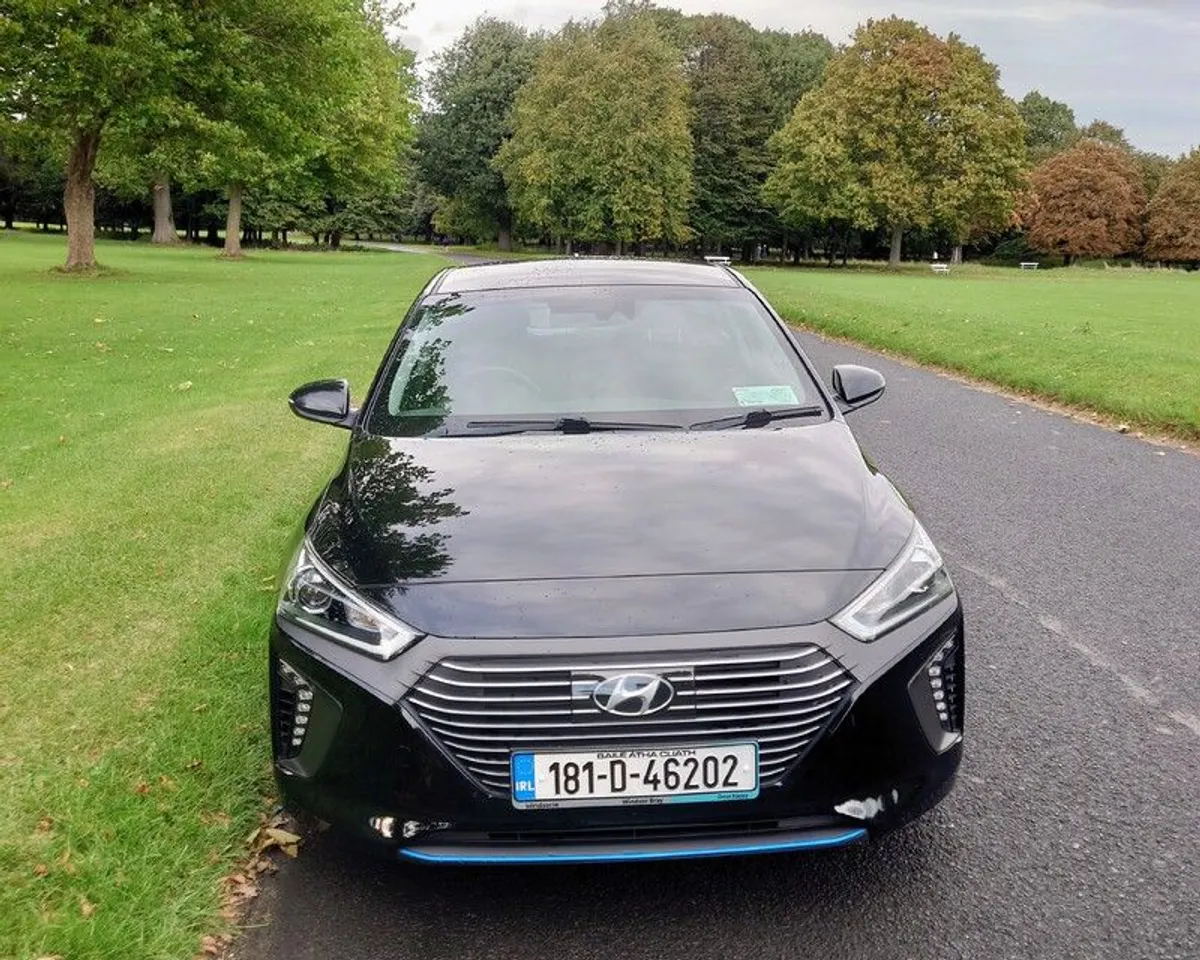 2018 Hyundai Ioniq hybrid - Image 2