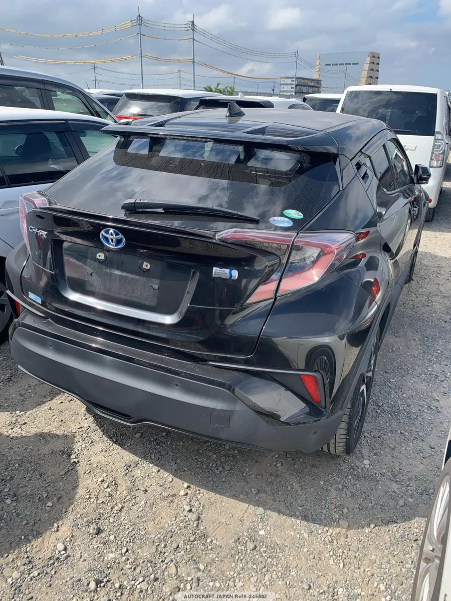 2017 Toyota CHR Immaculate condition low mileage - Image 3