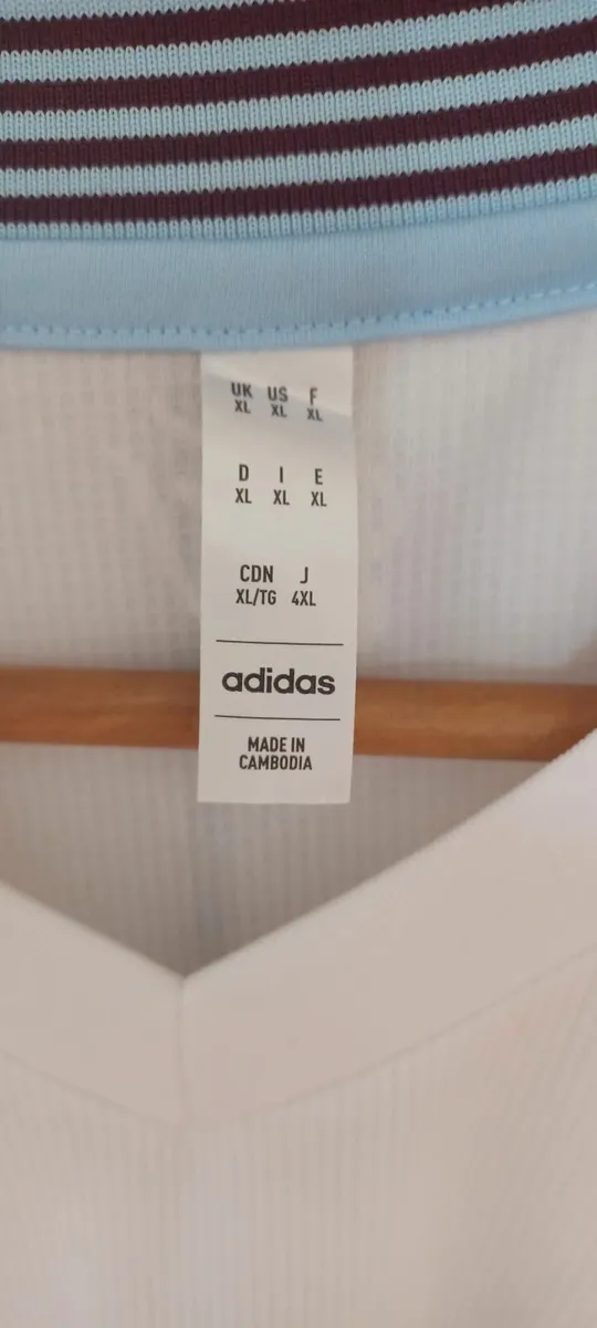 NEW ASTON VILLA TOP SIZE XL - Image 3