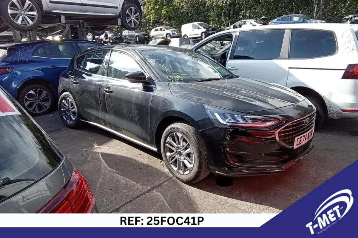2024 FORD FOCUS BREAKING FOR PARTS - Image 3