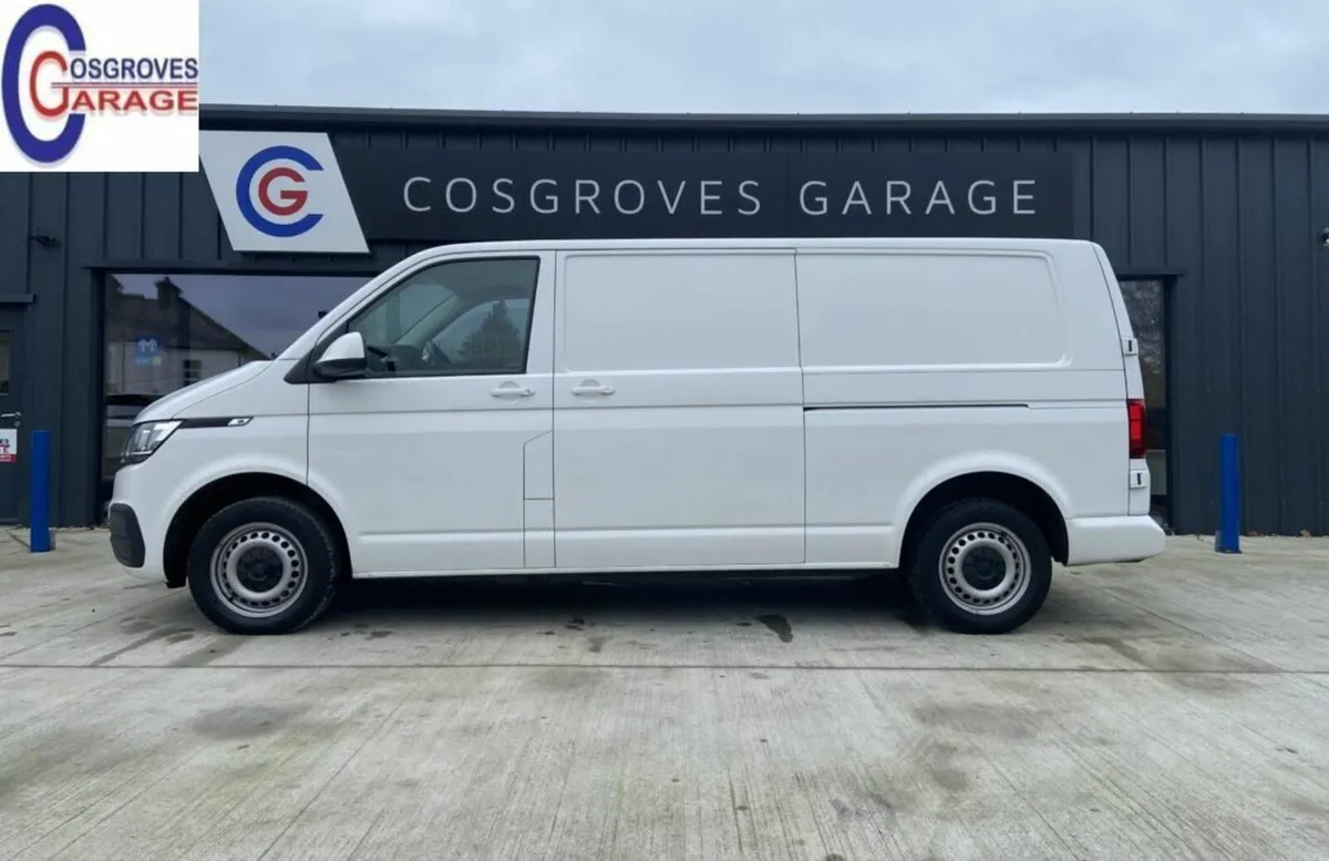 Volkswagen Transporter 2024 - Image 2