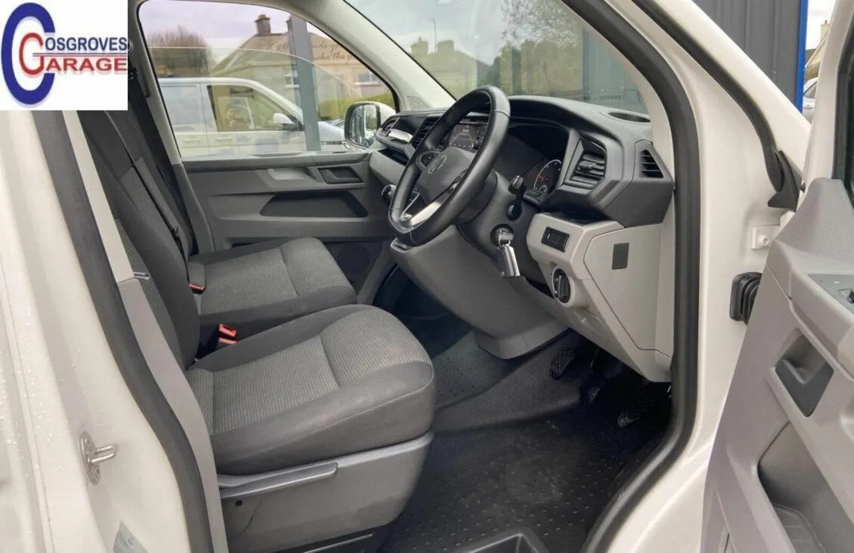 Volkswagen Transporter 2024 - Image 4