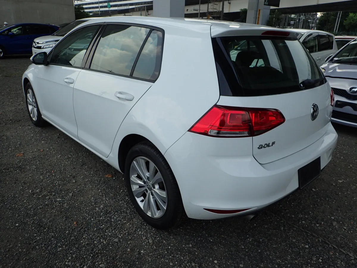 2015 VW Golf comfortline low mileage perfect car - Image 3