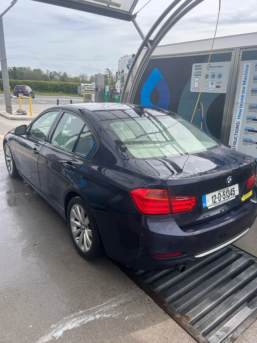 BMW 3 Series 2012 Automatic - Image 4