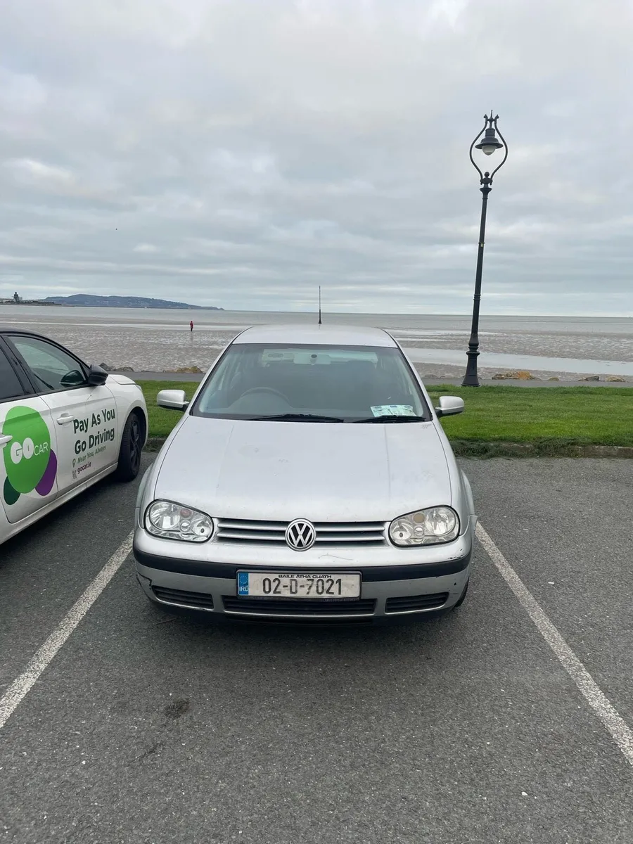 VW Golf 2002 - Image 2