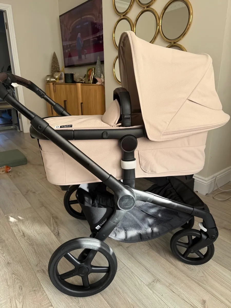 Bugaboo Fox 5 Complete- Desert Taupe with extra - Image 1