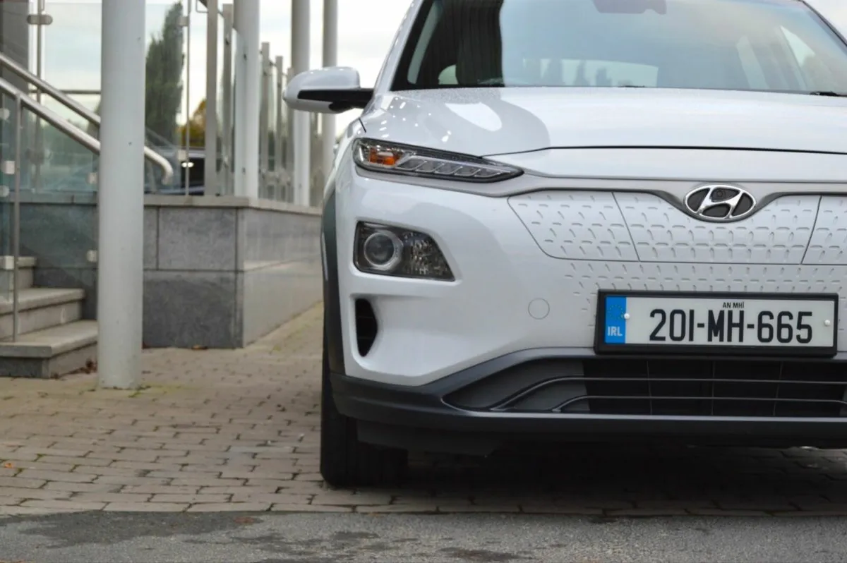 Hyundai KONA Kona EV 64 kWh, Black Leather , - Image 4