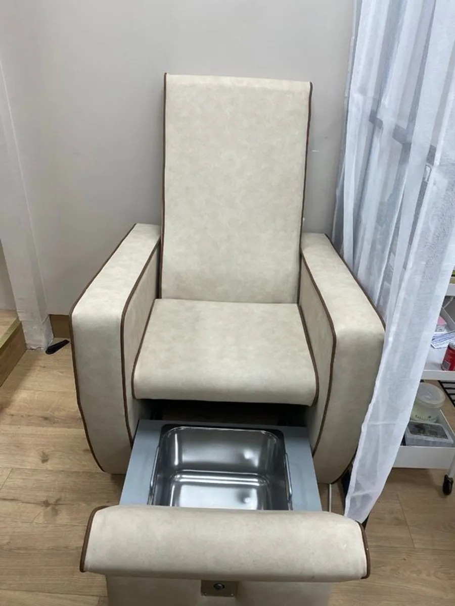 Pedicure Chair - Image 4