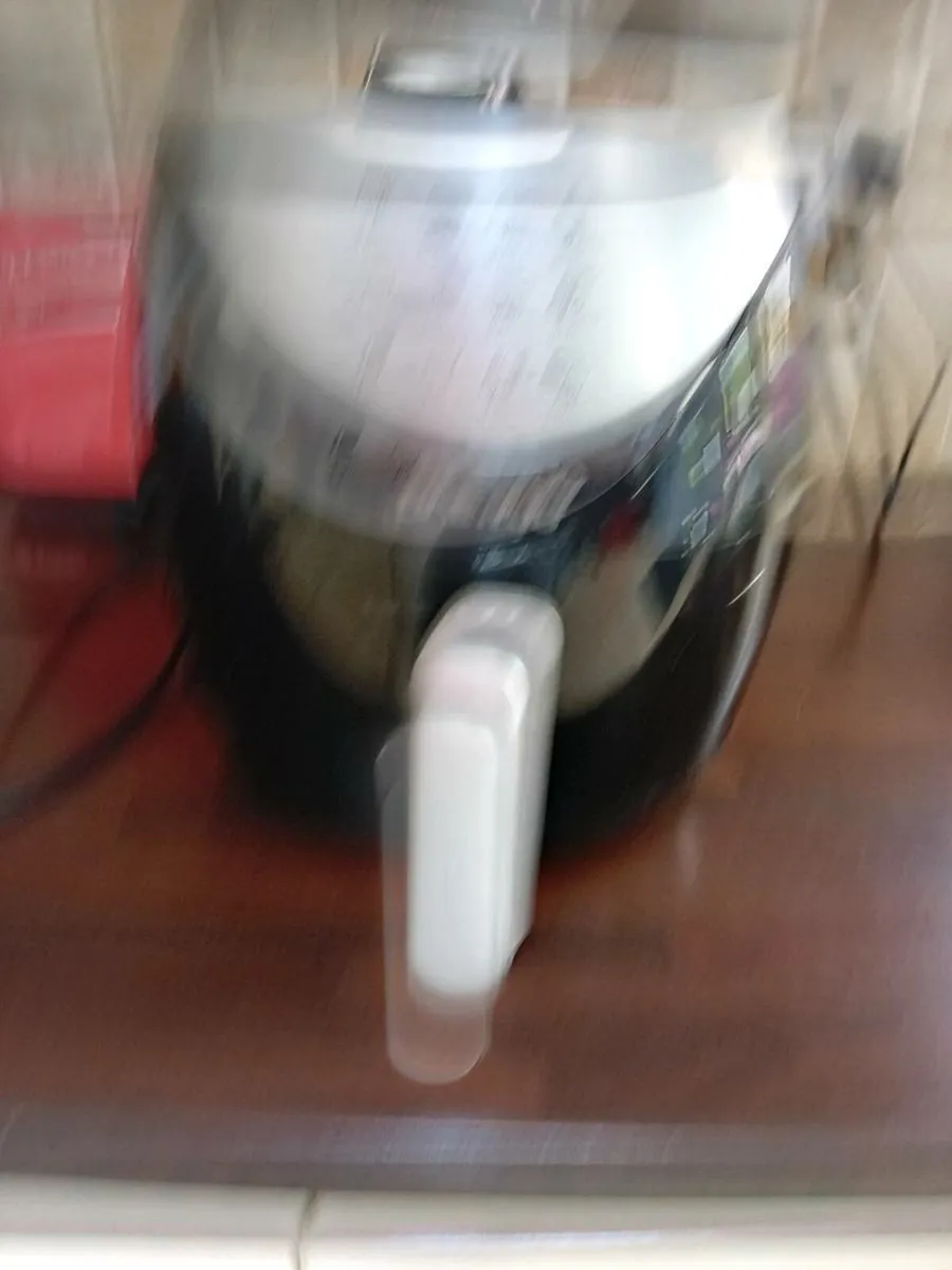 DAEWOO AIR FRYER 4 LITRES AS NEW - Image 1